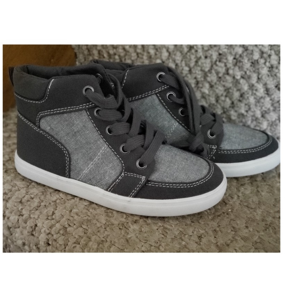 Boys shoes brand nee